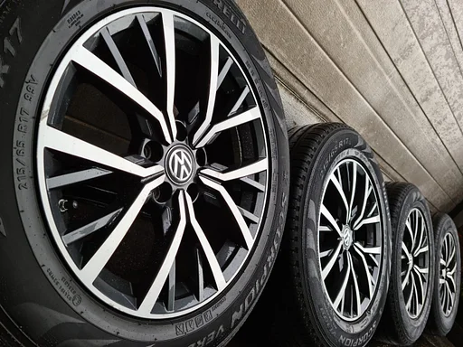 17 inch Volkswagen Tayron Tiguan velgen 4 seizoenen banden