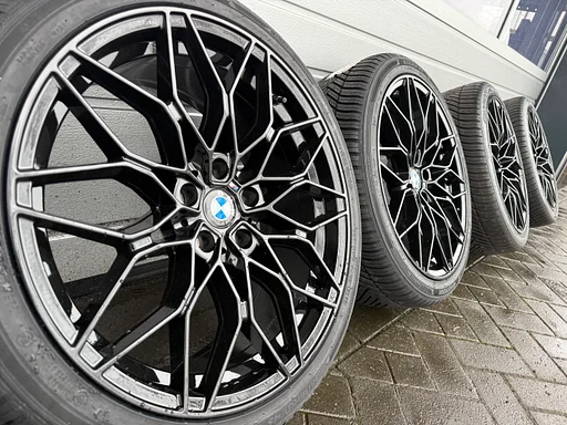 19" BMW 3 4 serie G20 G21 G22 G23 i4 velgen allseason banden
