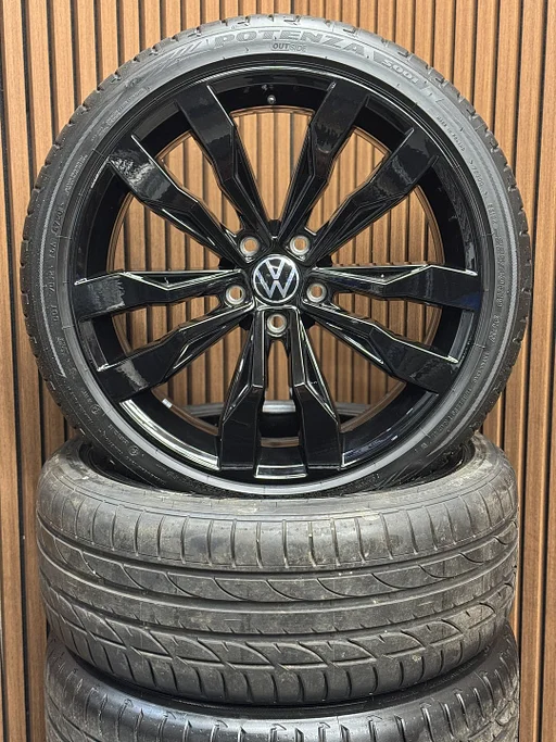19“ Vw T-Roc TRoc RLine SUZUKA Misano 225 40 NIEUW OEM