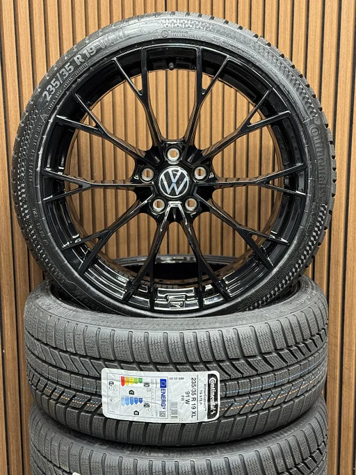 ❄️  Vw Golf R GTI WARMENAU estoril BLACK WINTER 235 35 OEM