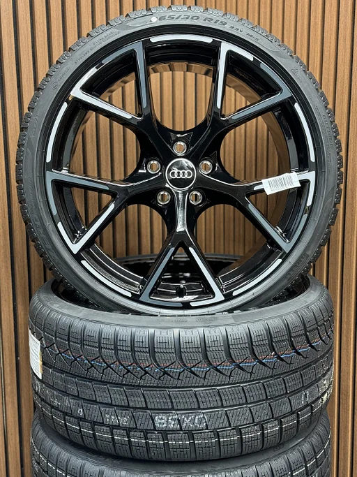 ❄️ 19“ Audi RS3 8Y WINTER BREED-SET 265 245 NIEUW BTW OEM