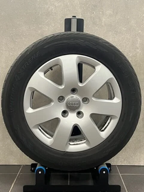 Audi Q7 18 inch lichtmetalen velgen met winterbanden