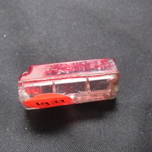 Te koop gebruikt caravan licht wit rood nr1933