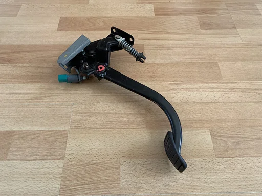 koppelingspedaal vivaro / trafic / primastar 2001 tot 2014