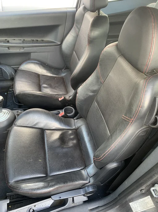 mitstubishi colt 2003 tot 2012 interieur Leren sportstoelen