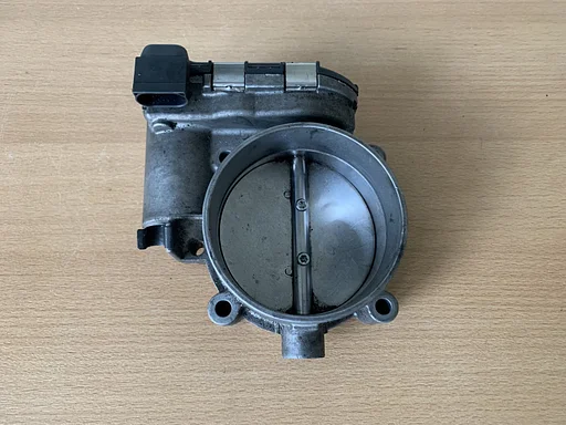 gasklephuis maserati 4.2 V8 0280750101 quattroporte 4200 GT