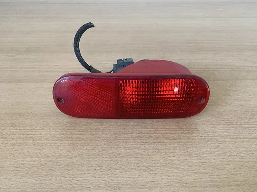 chrysler PT cruiser mistlamp achterbumper links 05288758AC