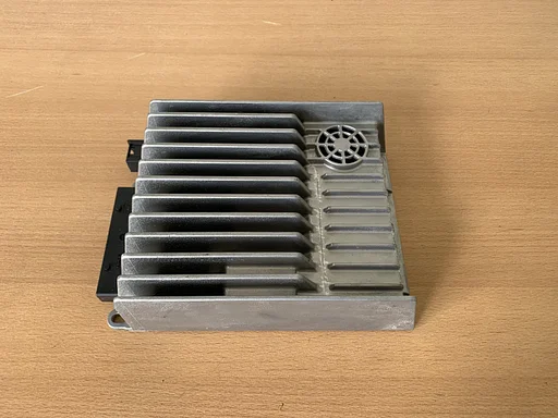 radio audio versterker mercedes C klasse W204 A2049007806