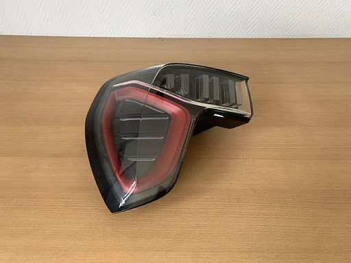 achterlicht links Lynk & co 01 brandschade achter 8888077995