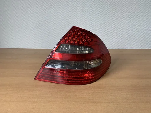 achterlicht rechts mercedes E klasse W211 sedan Led smoke