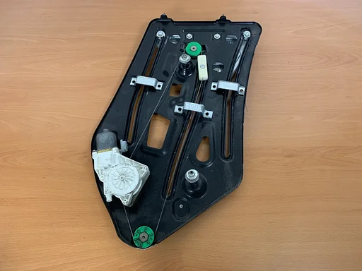 nissan micra CC 2005 tot 2011 ruitmechaniek links achter