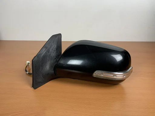 buitenspiegel Links toyota avensis T25 + knipperlicht 03-08