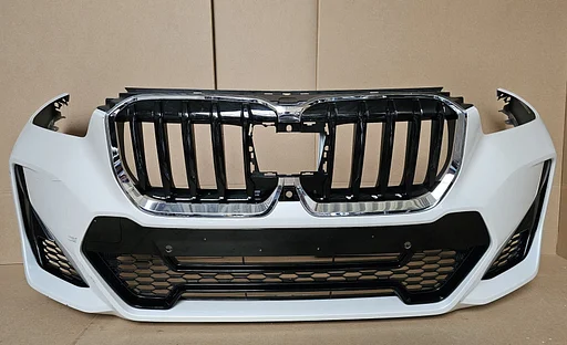 Voorbumper BMW X1 U11 M Pakket 51119881907 Origineel Bumper