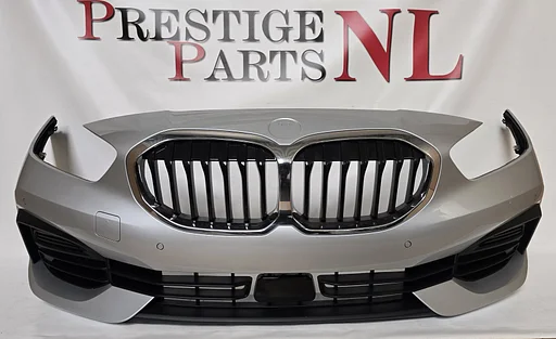 Voorbumper BMW 1 Serie F40 BASIC 4xPDC 51117459708 COMPLEET