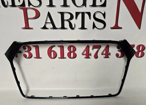 Grill Rand Audi Q3 ZWART FACELIFT 8U0 8U0853651 bj.2014-2018