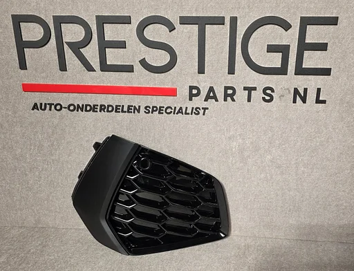 Audi A3 8Y S-line Grille Rooster Black Rechts 8Y0807682A RV