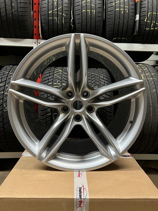 Ferrari 812 velgen 20” Zilver