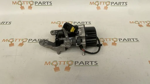 Mercedes originele waterpomp A0004302800 voor M256 motors