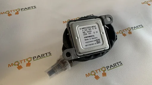 Mercedes-Benz NOx sensor A0009055106 - A3C00312100 ZGS001Q01