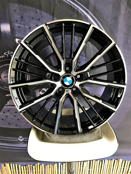 19 inch 5x112 BMW 1 Serie F40 Styling 552M Look Velgen Nieuw