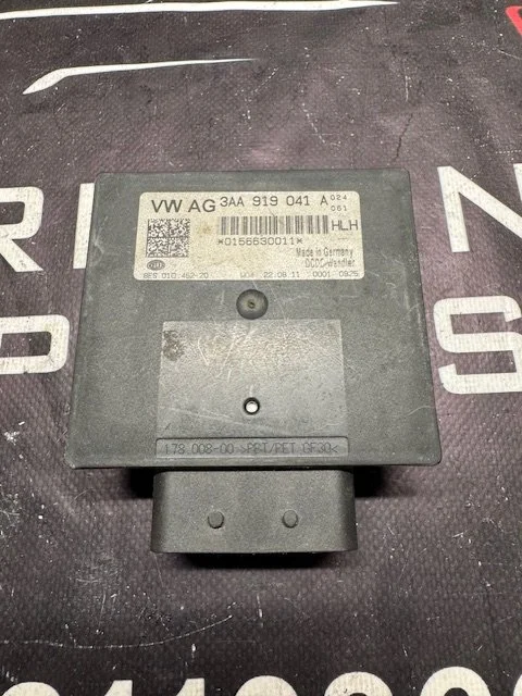 Volkswagen Audi Seat Skoda VAG Spanningsregelaar 3AA919041A
