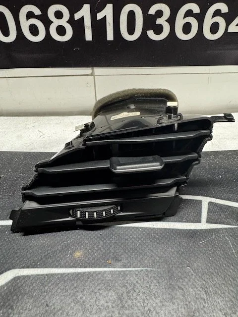 Volkswagen Touran 5T Luchtrooster Dashboard Links 5TB819703