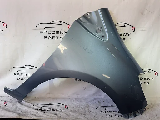 Toyota Yaris III 3 P13 Zijscherm Spatbord Rechts Voor 8S7