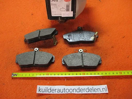 Remblokken voorzijde Rover 200 II XW 400 II XW Delphi LP618  GBP90314