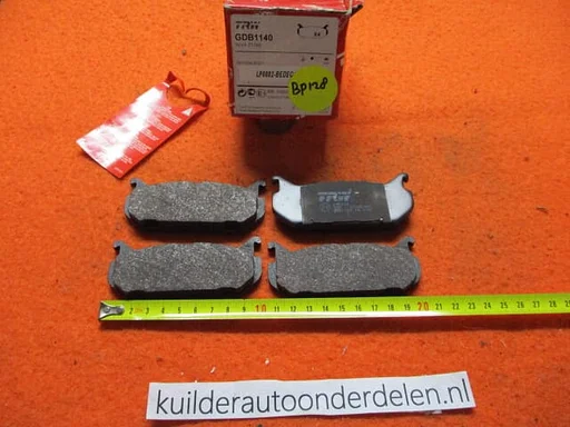 Remblokken achter Ford Probe II Mazda 626 IV MX6 Xedos 6 GDB1140 3868298