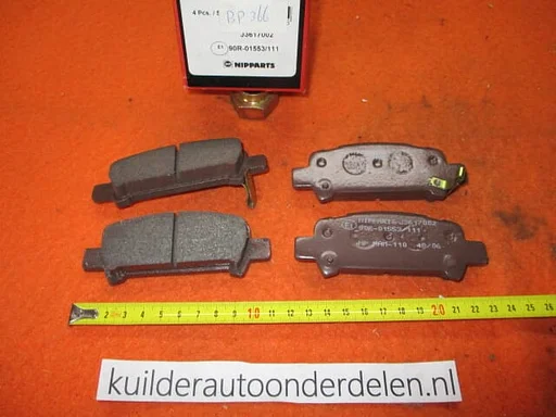 Remblokken achter subaru Forester Legacy Impreza Outback Nipparts J3617002 BP366 26292AE020