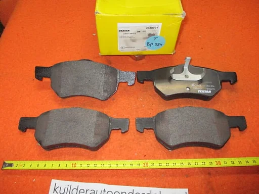 Remblokken voorzijde Chrysler Voyager Grand Voyager Dodge Caravan Textar 2380701  bp384  05015365AA
