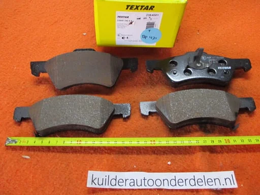 Remblokken voorzijde Chrysler Voyager IV Dodge Caravan Textar 2364001 BP471 05019803AA
