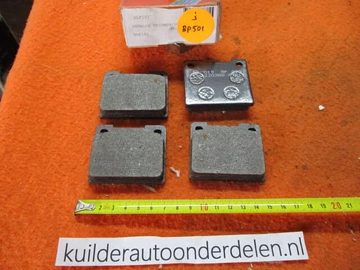 Remblokken ford escort I Volvo 140 240 260 BP501 BLF101 2701647