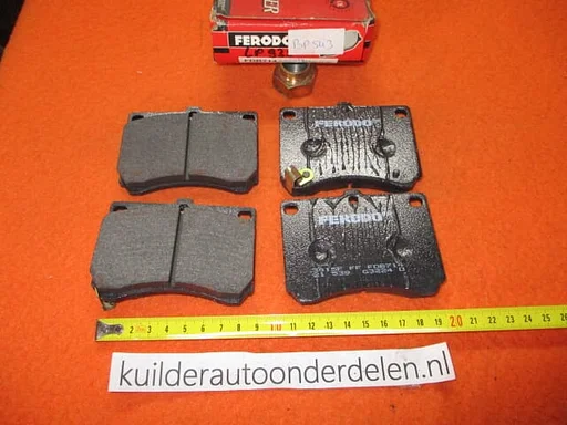 Remblokken voorzijde Mazda 323 BG BA MX3 BP543 Ferodo FDB714 2153901 572146B  B0YW3323Z
