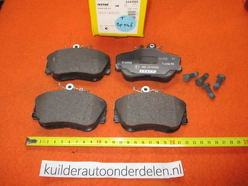 Remblokken voorzijde Mercedes C klasse w202 s202 BP546  2143905 0024202120