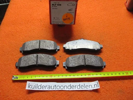 Remblokken voorzijde Nissan Micra II K11  FTE blf609  BP573  410601F025