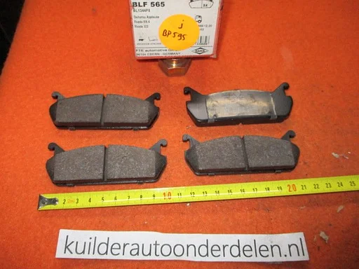Remblokset achter Mazda MX5 NA 323 BG Suzuki Baleno BP595 BLF565 0449287101