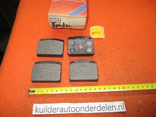 Remblokken voorzijde Honda Civic I  BP657    45022634671  bp140