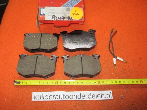 Remblokken voorzijde Peugeot 505 systeem bendix BP680 GDB386 blf252