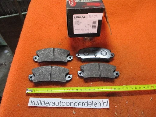 Remblokken voorzijde Lancia Delta I Prisma Delphi LP0464 BP721 5888578