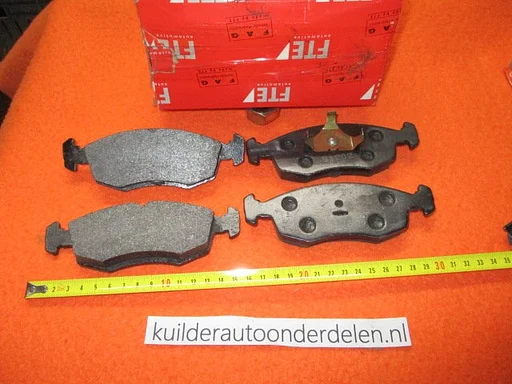 Remblokken voorzijde Ford Escort Scorpio Sierra BP741 FTE blf324 1629697