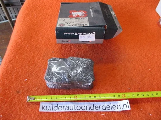 Remblokken achterzijde Opel Omega A+B Senator B Vectra B BP768 1605006