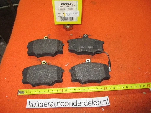 Remblokken Fiat Croma Lancia Thema QH blf403 bp775  21093174