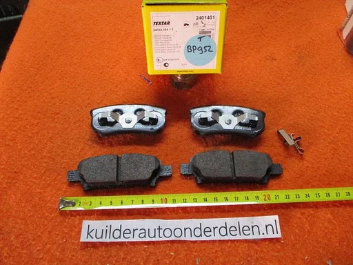 Remblokken achter Dodge Avanger Caliber Mitsubishi Lancer BP952 2401401   4605A336