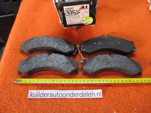 Remblokken voor of achter Mercedes Sprinter VW LT II BP971 ABS37687  2D0698151A