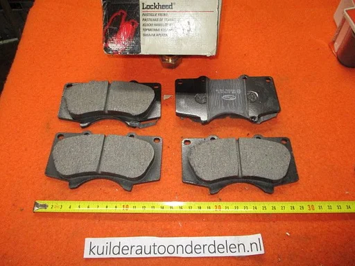 Remblokken voorzijde Toyota Landcruiser j12 FJ cruiser BP1064 Delphi LP1782 0446504070