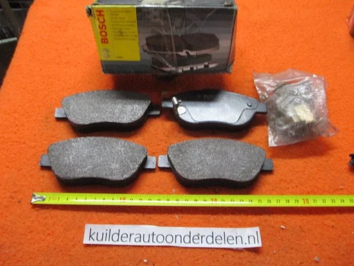 Remblokken voorzijde Fiat 500L Opel Corsa D Bosch bp1068 2398101 1605354