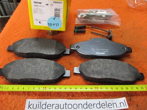Remblokken voorzijde Peugeot 308 3008 BP1173 Textar 2466001   1613259380