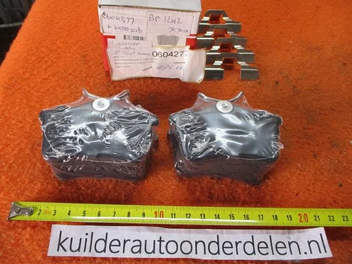 Remblokken achter Citroen berlingo Peugeot partner P308SW BP1242 425414