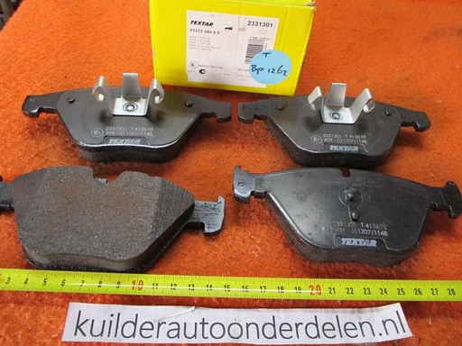 Remblokken voorzijde Bmw 3 serie E90 91 92 93 X1 e84 BP1262 Textar 2331301  34112288858